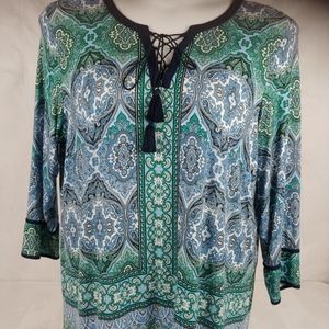 Dress Barn blouse size XL.